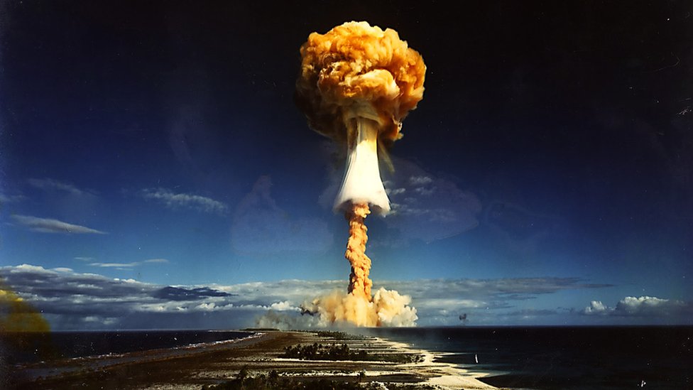 Potencias nucleares acuerdan evitar una guerra atómica