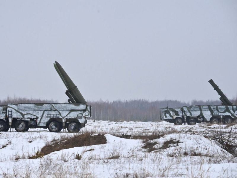 Rusia lanza misiles hipersónicos en ejercicios