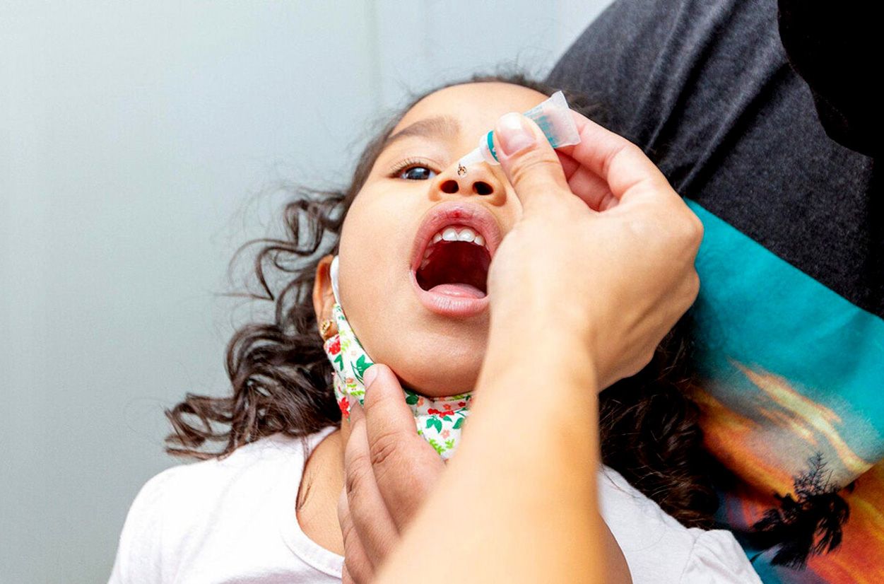 Oaxaca: Sin esquema completo de vacunación, 25% de niños mayores de un año