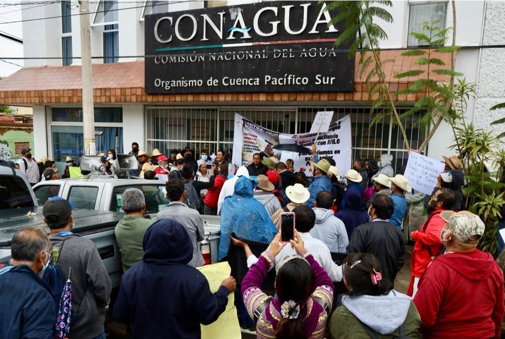 Toman oficinas de la Conagua por incumplimiento de concesión indígena comunitaria