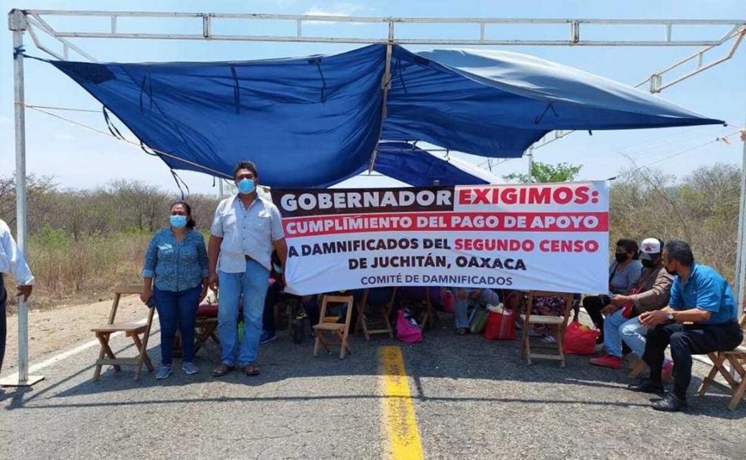 ▶ Damnificados por el terremoto de 2017 bloquean carretera Panamericana