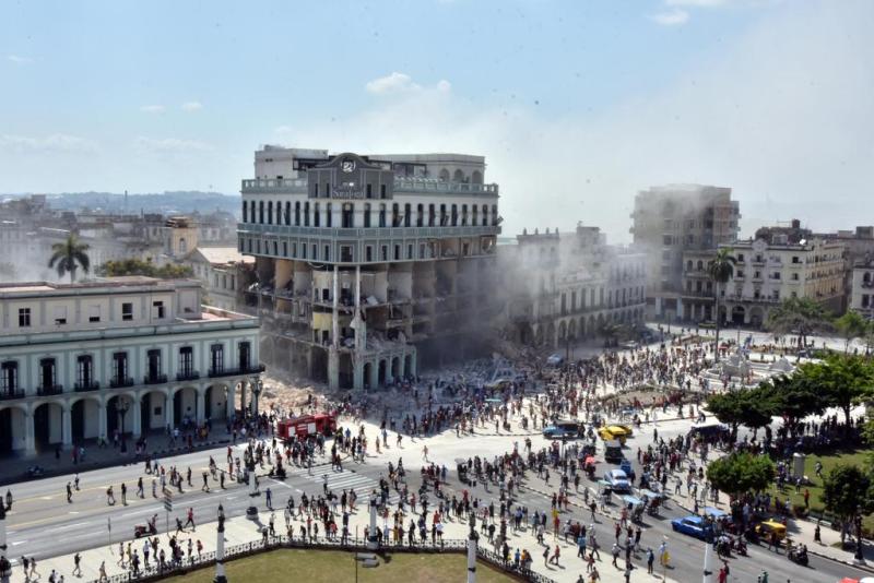 Suben a 32 los muertos por la explosión de hotel en La Habana