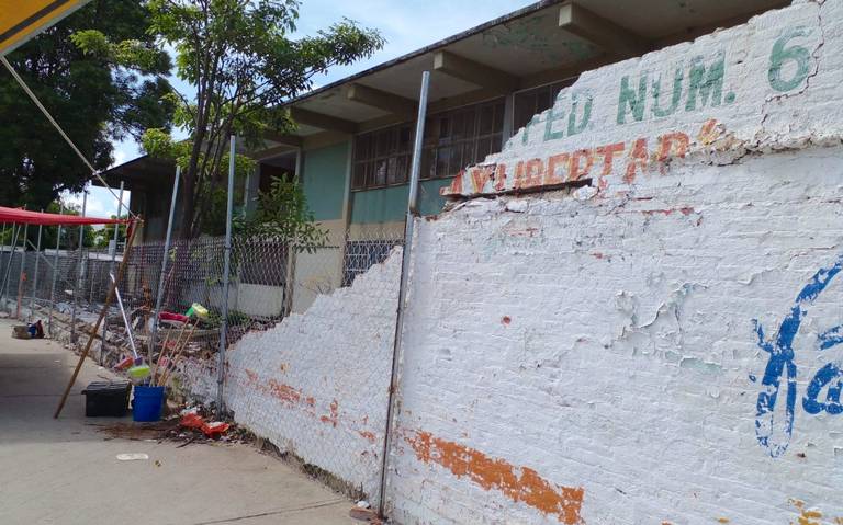 ▶ Sin utilizar mil 200 millones de pesos para la reconstrucción de 507 escuelas en Oaxaca