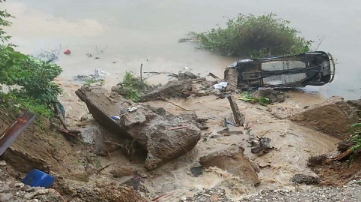 ▶ Tormenta ‘Celia’ causa estragos en Oaxaca; provoca deslaves y desbordamiento de ríos
