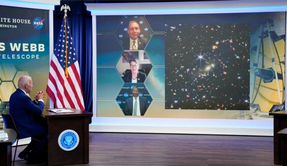 “Es un día histórico”: Biden muestra la primera imagen a color del universo captada por el telescopio Webb