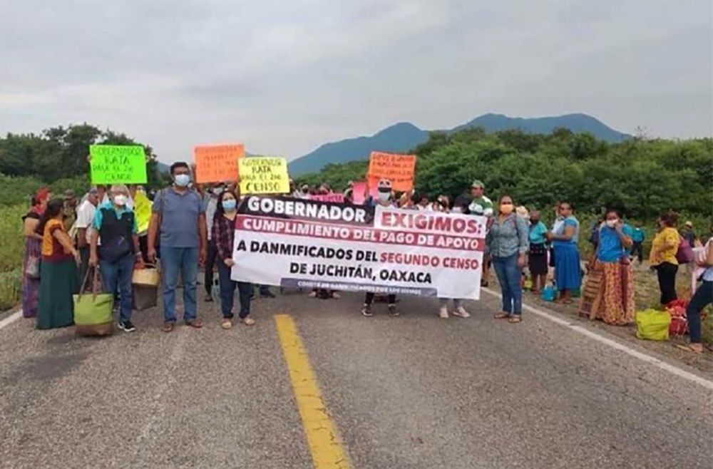▶ Damnificados inician bloqueo carretero en el Istmo; exigen apoyos a 5 años del terremoto