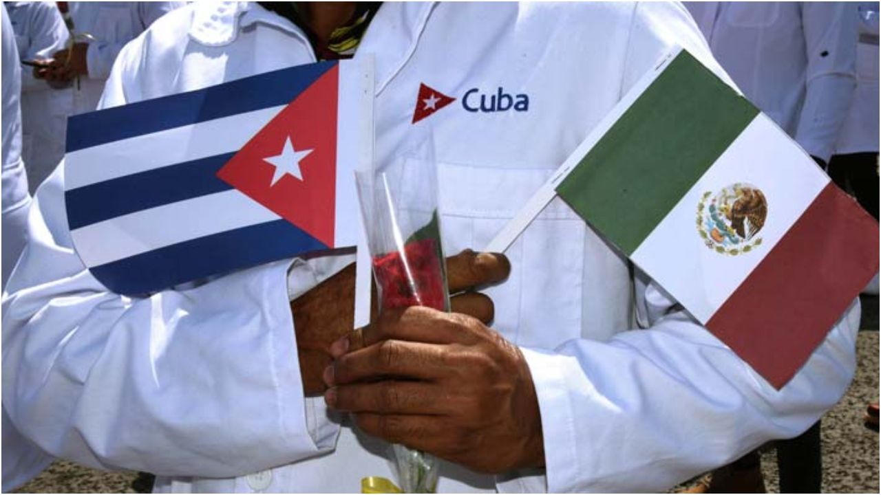 AMLO sobre médicos cubanos: no serán 500, sino 600 los que llegarán a México