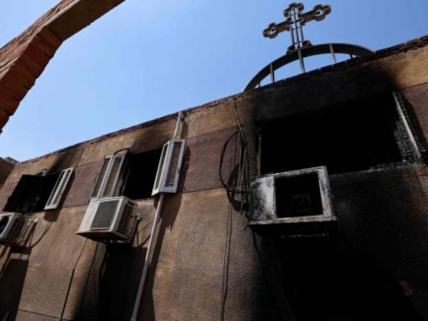 Tragedia en Egipto: incendio en iglesia deja al menos 41 muertos