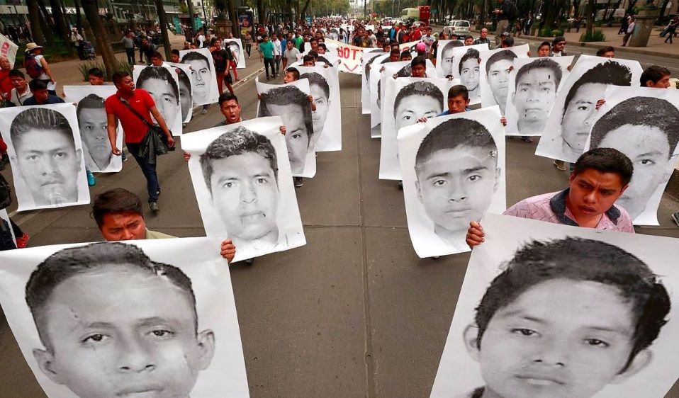 Presenta gobierno federal denuncia contra juez del caso Ayotzinapa tras absolver imputados