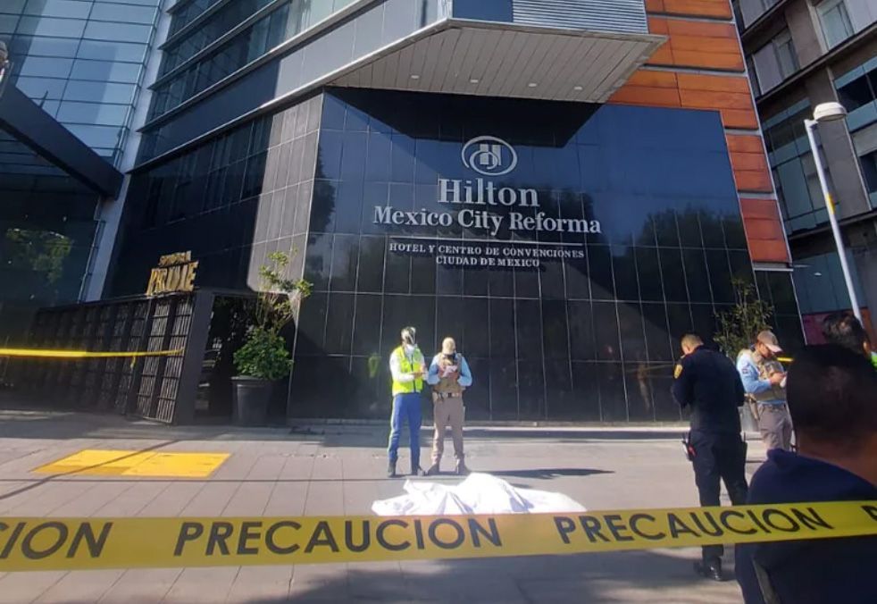 Muere hombre tras caer del Hotel Hilton Reforma