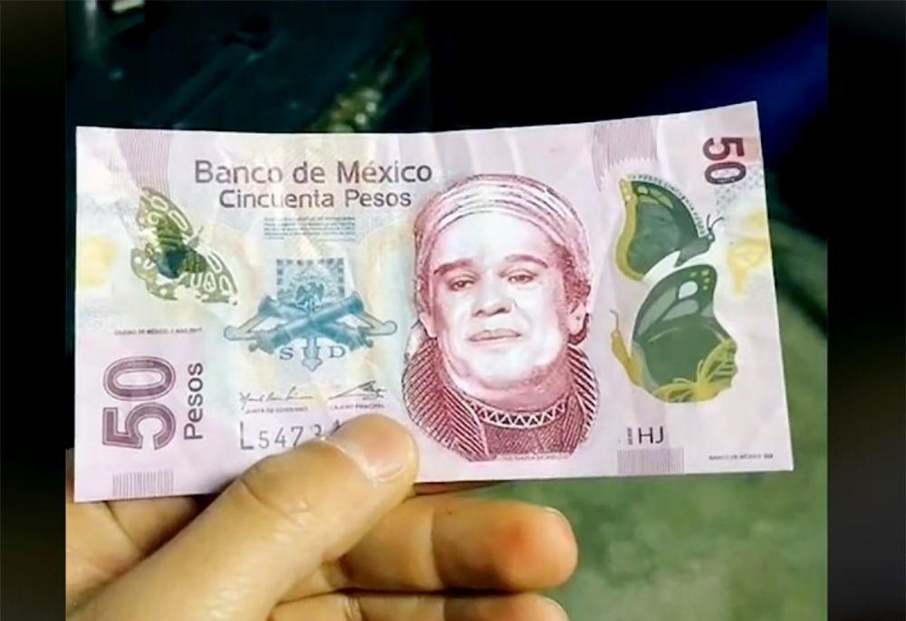 Circulan billetes de 50 pesos con la cara de Juan Gabriel, alerta Banco de México
