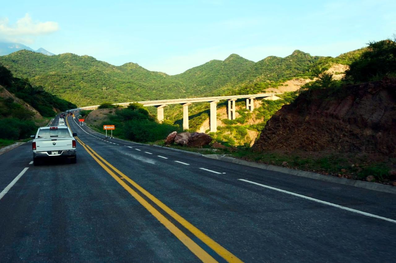 ▶ A finales de este año será concluida la autopista Oaxaca-Puerto Escondido-Huatulco