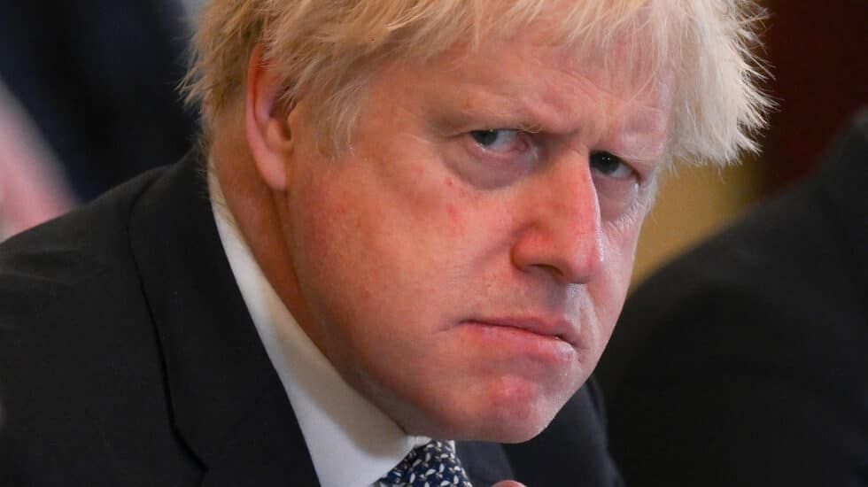 Johnson abandona carrera para primer ministro británico