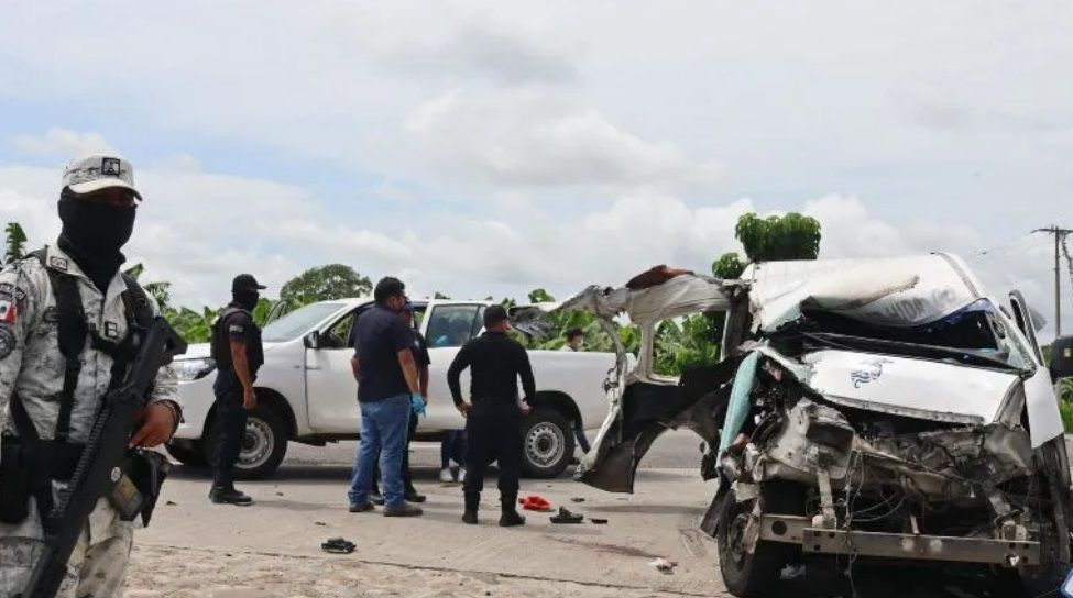 Accidente vehicular en Chiapas deja tres migrantes muertos y siete lesionados