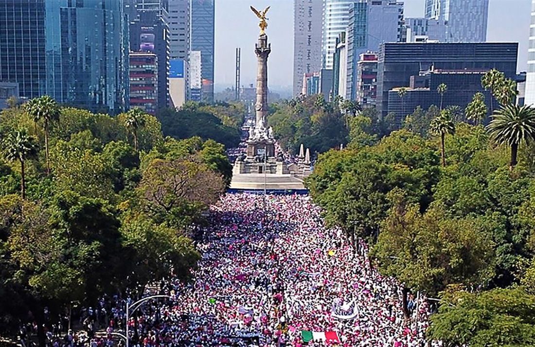 ▶ Ciudadanos toman calles en 22 estados del país en defensa del INE