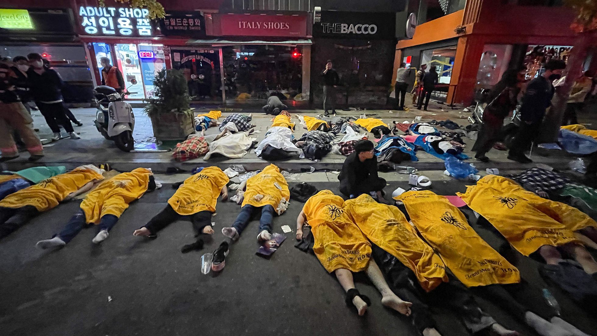 ▶ Mueren 153 personas y más de 150 resultan heridas tras avalancha humana en Seúl