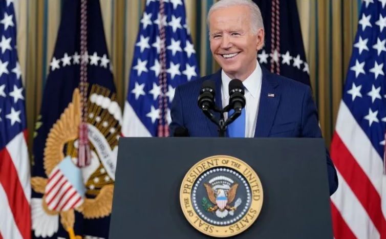 Biden celebra un “buen día para la democracia”; ola republicana se desvanece