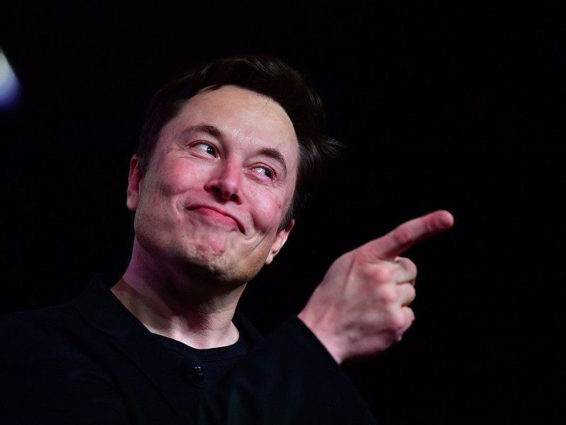 Musk anuncia relanzamiento de verificación azul en Twitter