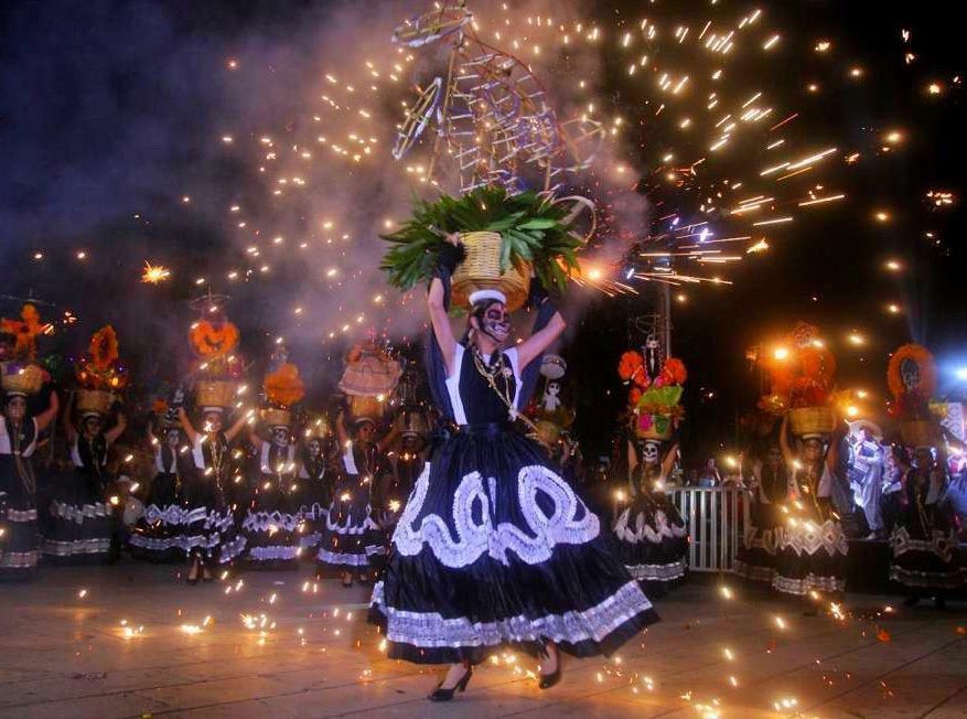 Derrama económica por 307 mdp dejan Fiestas de Días de Muertos en Oaxaca