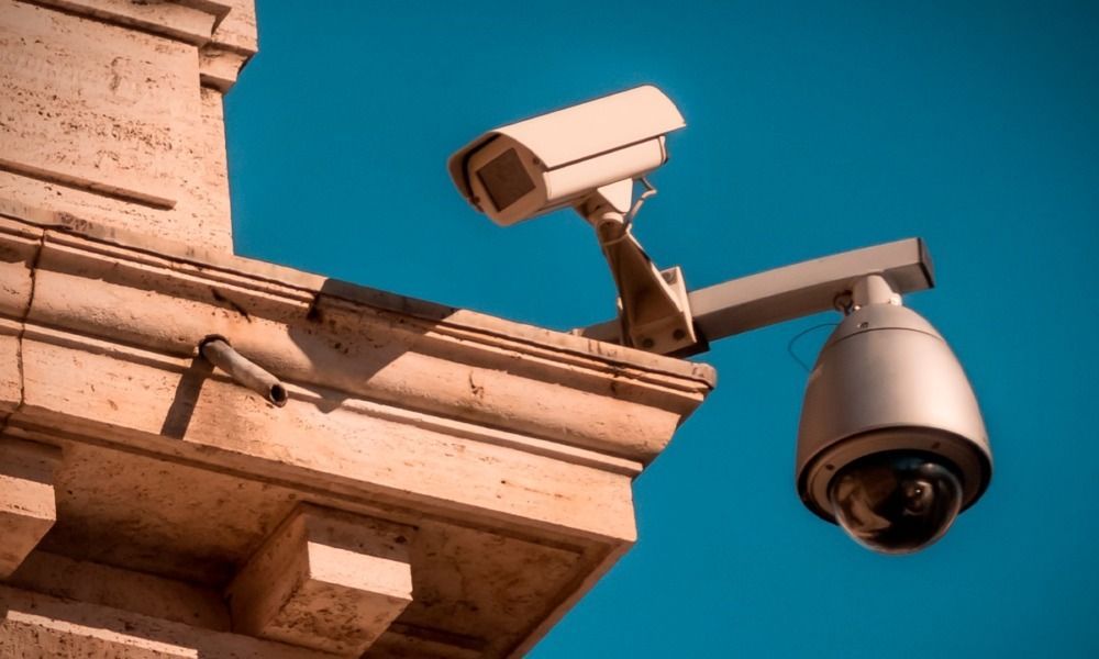 ▶ Por ley, los 570 municipios de Oaxaca deberán instalar cámaras de vigilancia en espacios públicos