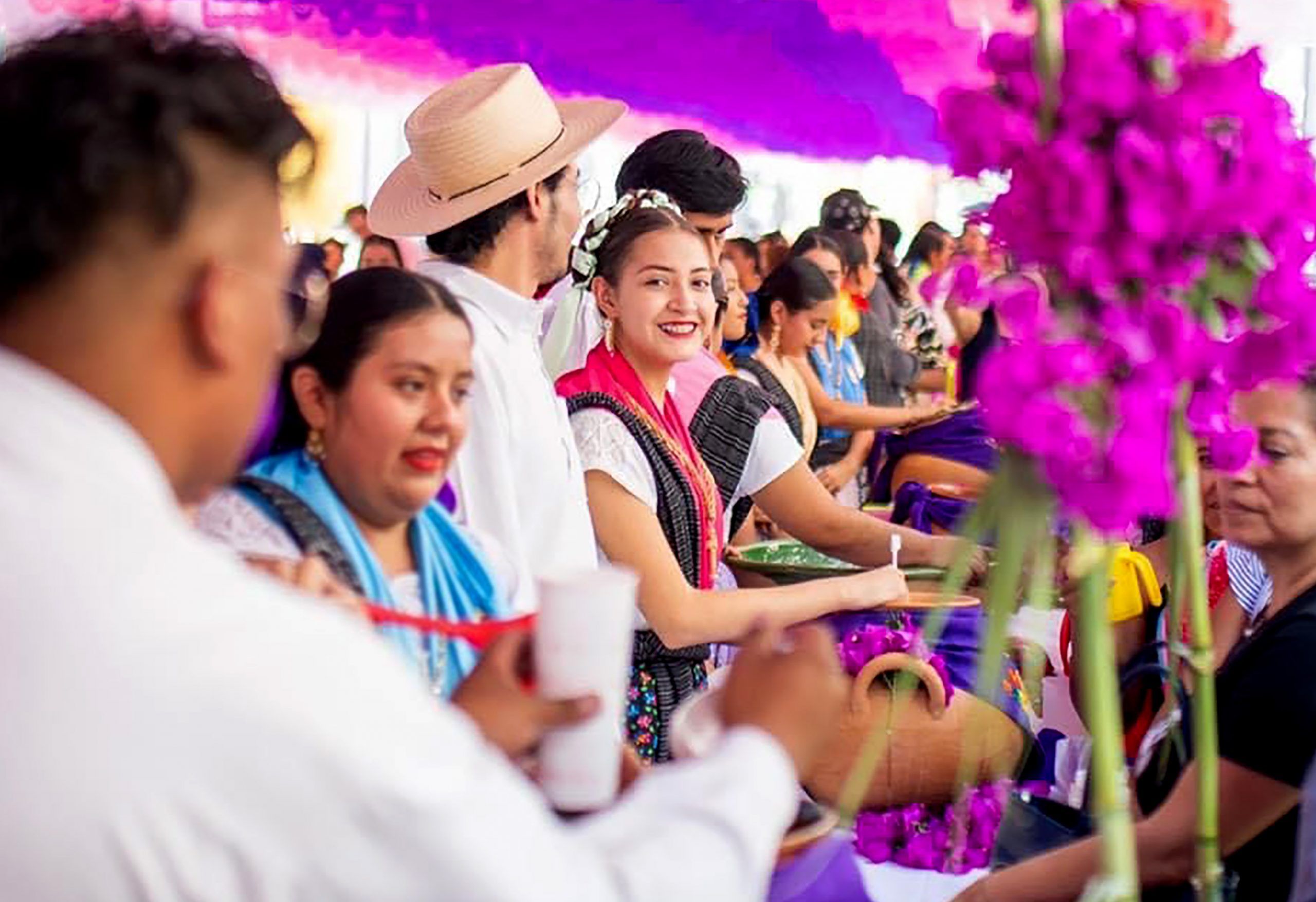 Miles de oaxaqueños celebran el Viernes de Samaritana, fiesta única en el país