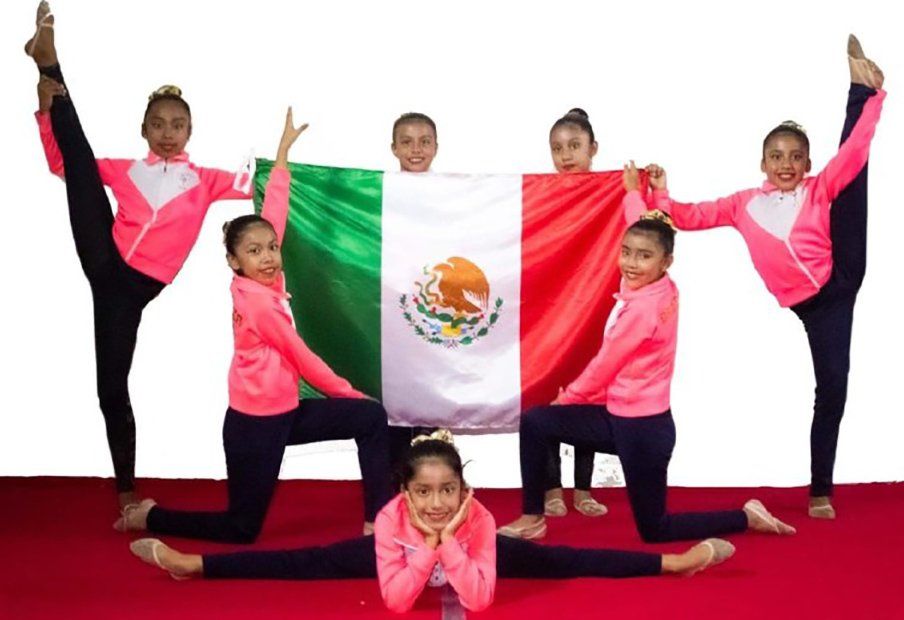 Sin apoyo del Gobierno, gimnastas oaxaqueñas se cuelgan medalla de oro en torneo internacional ▶