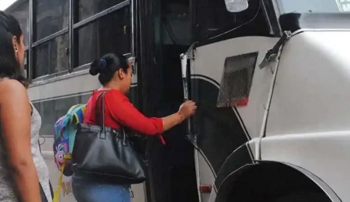 Acoso e inseguridad lo que más padecen estudiantes en Oaxaca, revela estudio Acoso e inseguridad lo que más padecen estudiantes en Oaxaca, revela estudio