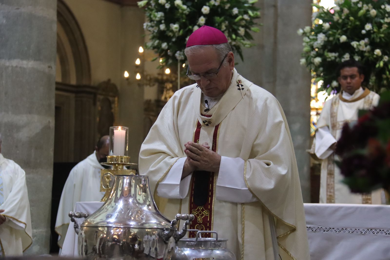 Celebra el Arzobispo la Misa Crismal; llama a sacerdotes a no negar amor a los feligreses, ni a ser ingratos ni injustos