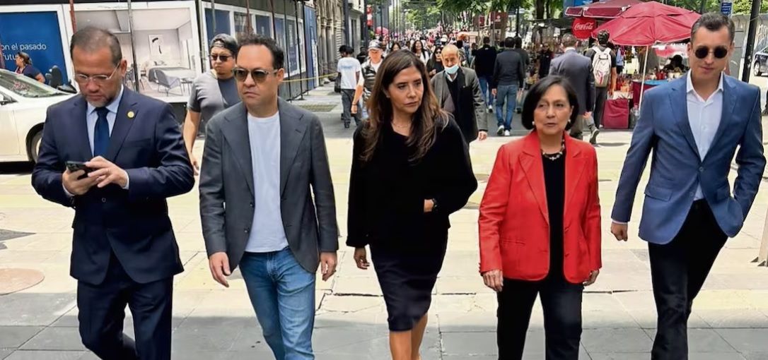 Se alinean los 43 opositores: van en contra