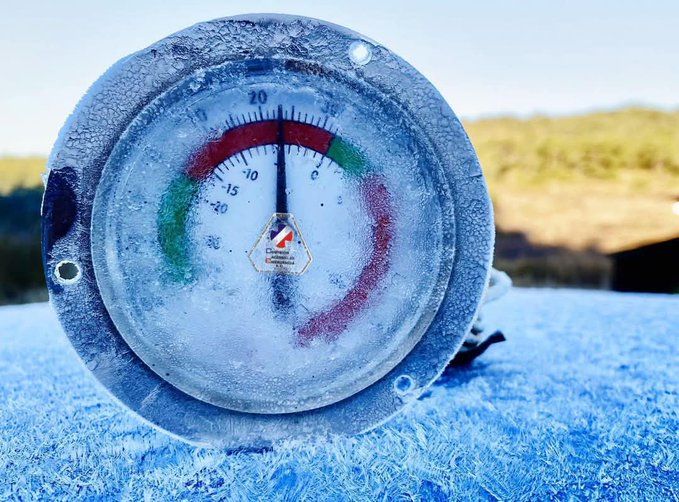 Municipios de la región Mixteca amanecieron cubiertos por heladas y registraron temperaturas por debajo de los cero grados Municipios de la región Mixteca amanecieron cubiertos por heladas y registraron temperaturas por debajo de los cero grados