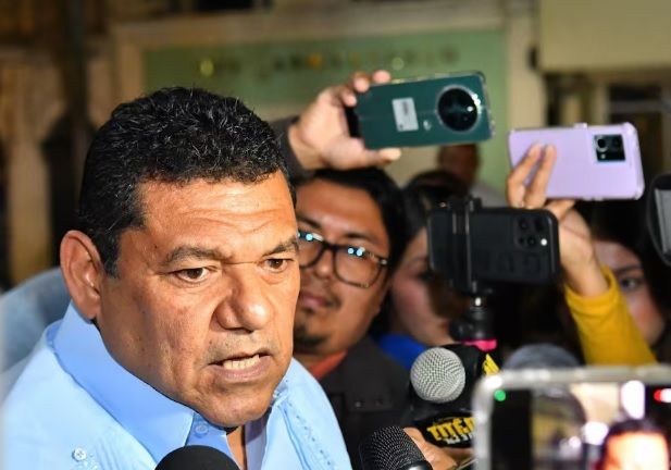 Ataque en antro DBar fue por control y venta de drogas; se regulará horarios de centros nocturnos: gobernador de Tabasco Ataque en antro DBar fue por control y venta de drogas; se regulará horarios de centros nocturnos: gobernador de Tabasco