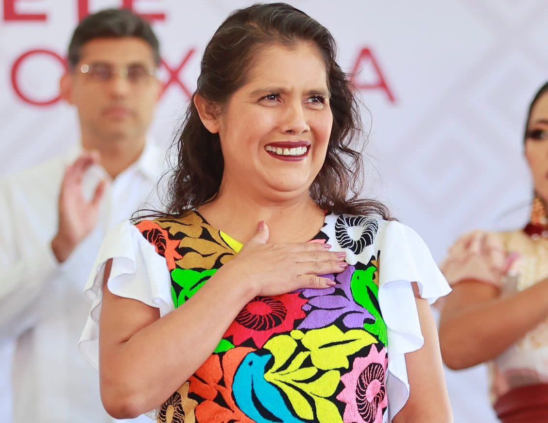Exponen el escandaloso nepotismo de la senadora Laura Estrada Mauro, quien aspira suceder a Salomón