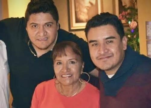 La diputada Margarita García, señalada en redes sociales de obtener plazas en gobierno de Oaxaca para sus dos hijos La diputada Margarita García, señalada en redes sociales de obtener plazas en gobierno de Oaxaca para sus dos hijos