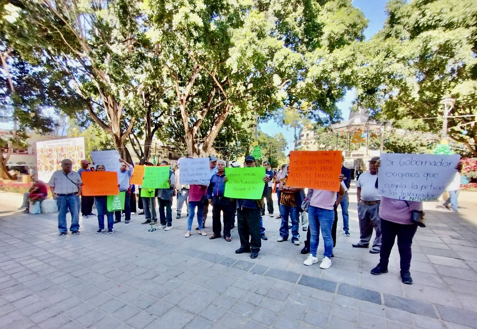 Extrabajadores de Novopan confiaron en gobierno de Jara, y los engañó; a un año no reciben indemnización Extrabajadores de Novopan confiaron en gobierno de Jara, y los engañó; a un año no reciben indemnización