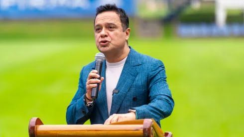 El Porto no ha pagado los 5 mdd para cubrir la cláusula de rescisión de Anselmi; «paga o no podrá dirigir: Velázquez
