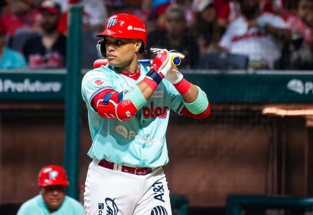 Diablos Rojos del México le dan la bienvenida a Robinson Canó; así anunciaron el regreso del pelotero