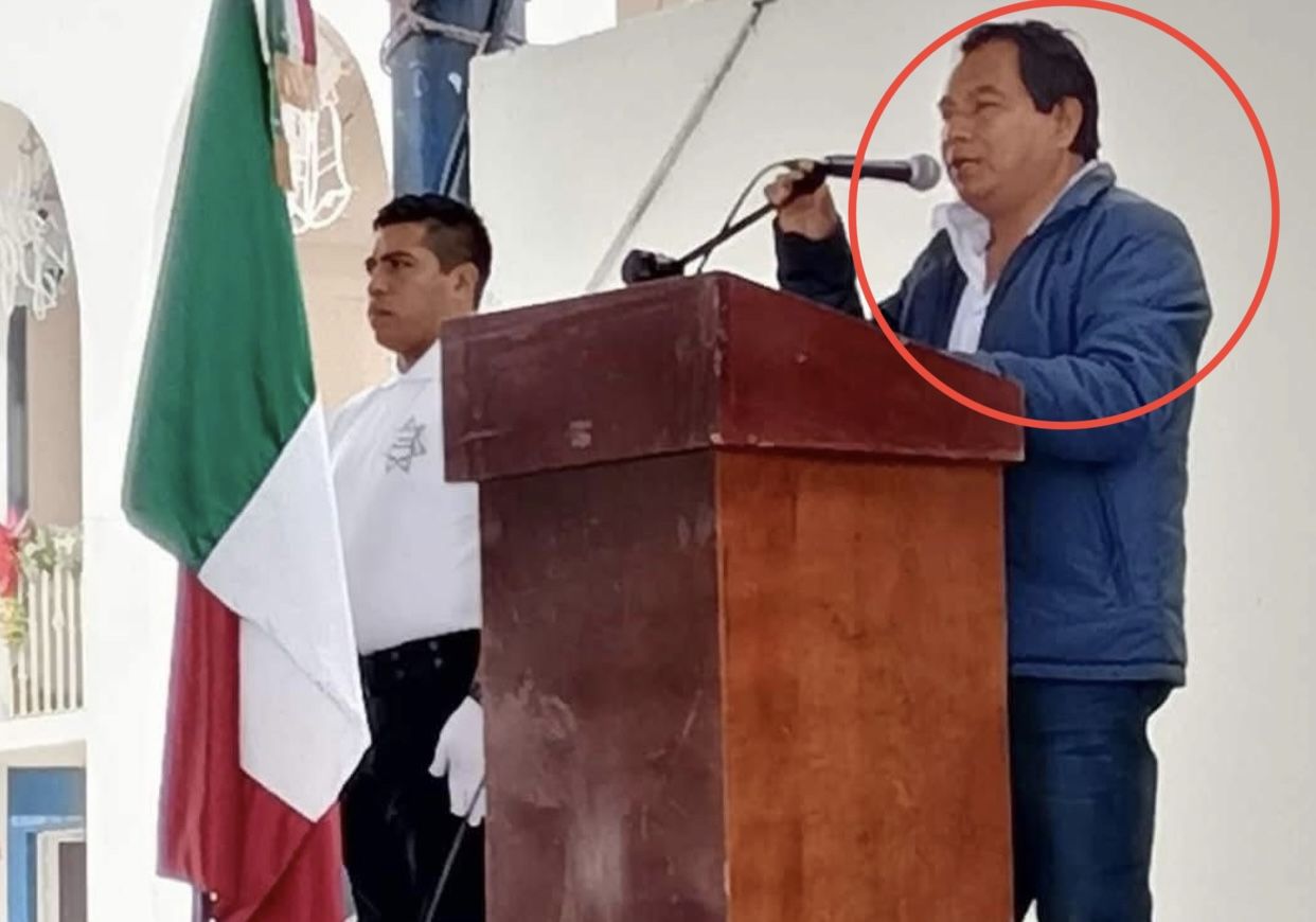 Emboscan al presidente municipal de Mazatlán Villa de Flores: muere su chofer; hay tres heridos más
