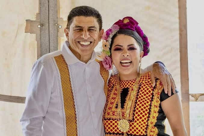 Sin proponérselo, Salomón Jara exhibe el despilfarro de la secretaria de Turismo de Oaxaca, Saymi Pineda Sin proponérselo, Salomón Jara exhibe el despilfarro de la secretaria de Turismo de Oaxaca, Saymi Pineda