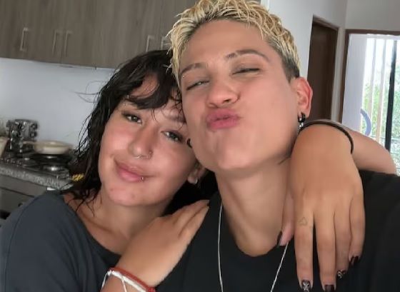 Romina Marcos recibe propuesta de matrimonio de su novia, la doctora Laura Salazar