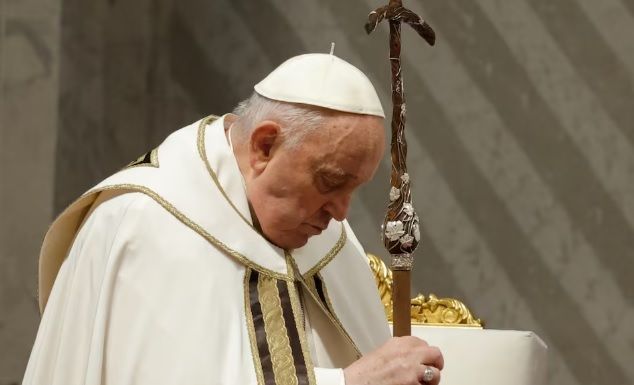 Papa Francisco sigue en estado crítico; Pasa buena noche reporta El Vaticano