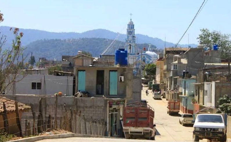 Asamblea destituye a cabildo de San Martín Peras, esperan la validación del IEEPCO