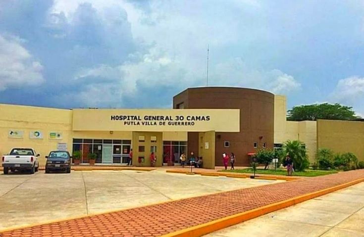 Hospital IMSS Bienestar de Putla se queda sin servicio de laboratorio clínico; carece de personal e insumos Hospital IMSS Bienestar de Putla se queda sin servicio de laboratorio clínico; carece de personal e insumos