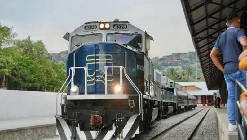 Tren del Istmo de Oaxaca transporta en promedio 192 pasajeros diarios; la meta es de 3 mil pasajeros diarios