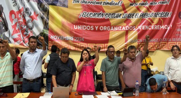 Acuerda la CNTE “persecución política” a Claudia Sheinbaum para forzar instalación de una mesa de negociación Acuerda la CNTE “persecución política” a Claudia Sheinbaum para forzar instalación de una mesa de negociación
