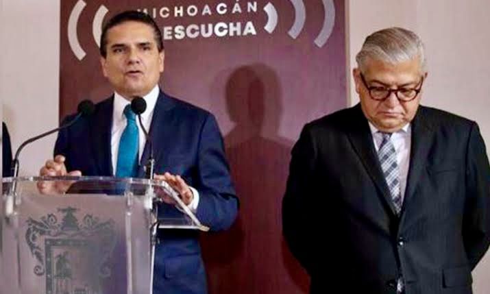 Libran orden de aprehensión contra el exgobernador de Michoacán, Silvano Aureoles y excolaboradores ; Maldonado, secretario de Finanzas, detenido