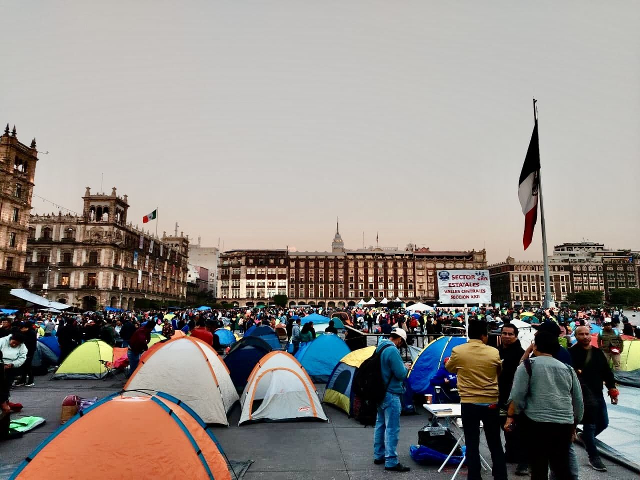 Inicia CNTE paro de 72 horas; se instala en plantón en la CDMX y se manifestará el 21 de marzo en Guelatao