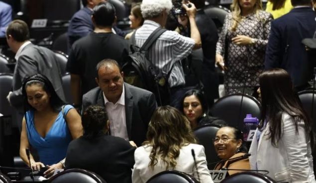 Diputadas de Morena arropan a Cuauhtémoc Blanco previo a votación sobre desafuero; No estás solo, expresan
