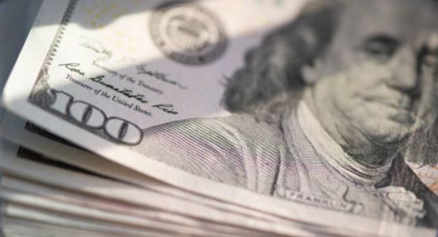 El dólar abre a la baja en 19.51 pesos al mayoreo; moneda mexicana es favorecida por posible negociación entre EU y China