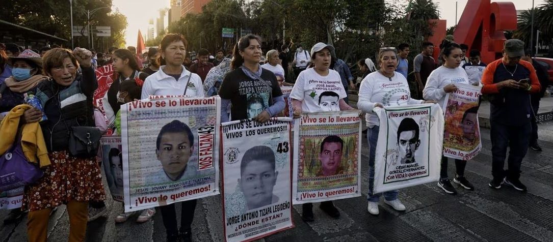 Detienen a Lambertina Galeana Marín, expresidenta del TSJ de Guerrero; la vinculan con el caso Ayotzinapa