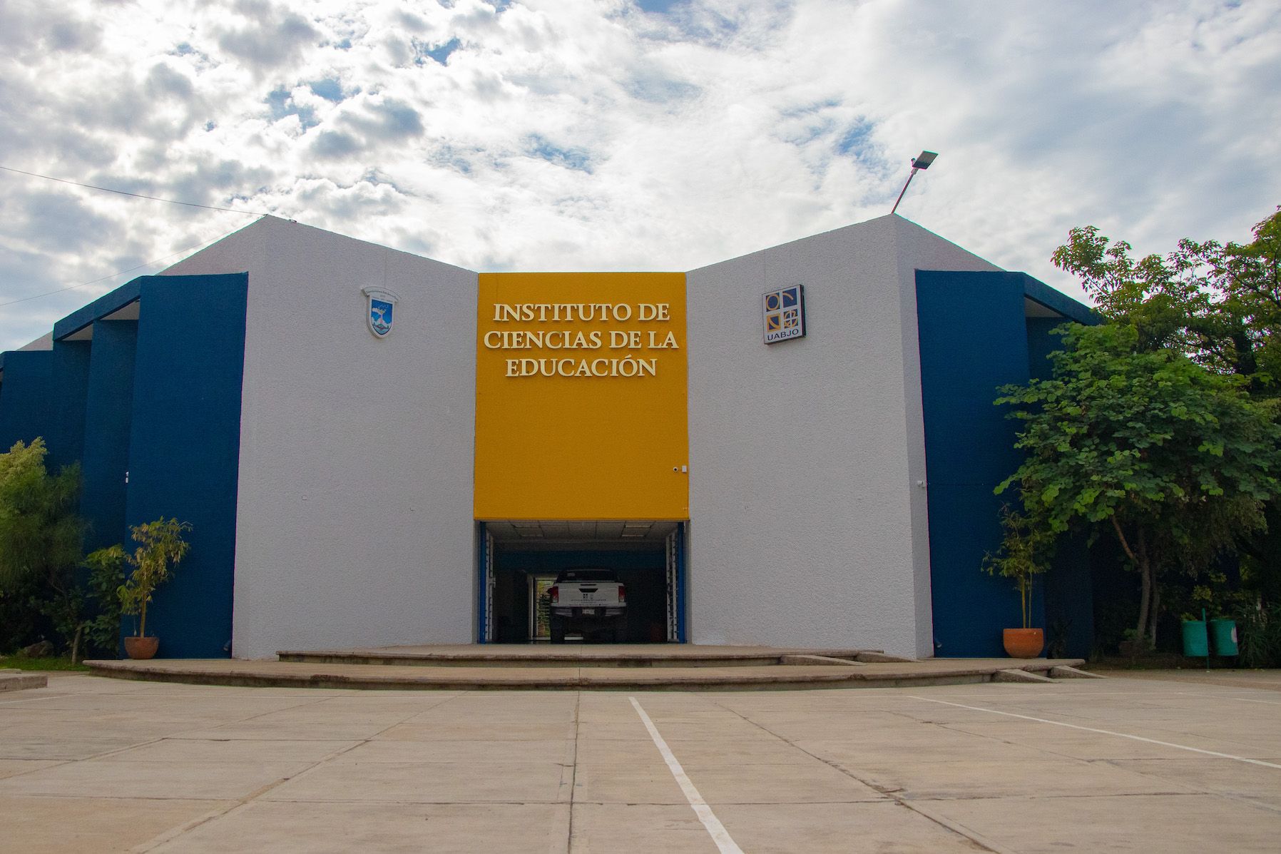 Despiden a docente de la UABJO por denuncias de acoso; CADH reconoce la resolución como un avance en derechos humanos Despiden a docente de la UABJO por denuncias de acoso; CADH reconoce la resolución como un avance en derechos humanos